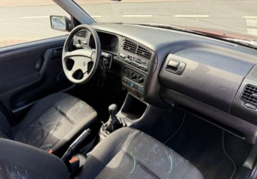 Volkswagen Golf III Hatchback 1.6 75KM 1994 Volkswagen Golf 1.6i KLIMA Pink Floyd 1.6 Benzyna 75KM, zdjęcie 25