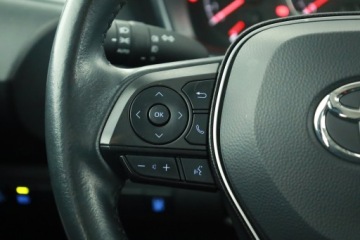 Toyota Corolla XII Sedan 1.5 VVT-i 125KM 2022 Toyota Corolla 1.5 VVT-i, Salon Polska, zdjęcie 12