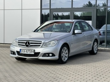 Mercedes Klasa C W204 Limuzyna 1.8 180 CGI BlueEFFICIENCY 156KM 2012 Mercedes C 180 Climatronic, Tempomat, Bluetooth, zdjęcie 3
