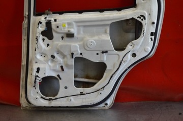 DVEŘE PRAVÉ ZADNÍ SUBARU JE G3X 04R