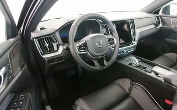 Volvo S60 III Sedan Facelifting 2.0 B5 250KM 2023 Volvo S60 Volvo S60 B5 B AWD Ultimate Dark 2.0 Benzyna 250KM, zdjęcie 10