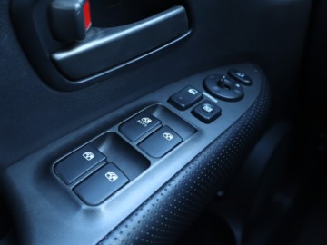 Kia Carens III 2.0 i 16V 144KM 2006 Kia Carens 2.0 16V, Klima, Klimatronic, zdjęcie 12