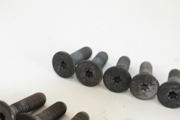 БОЛТЫ КРЕПЛЕНИЯ ПЕРЕДНЕГО ТОРМОЗНОГО ДИСКА BMW R 1250 GS 2024