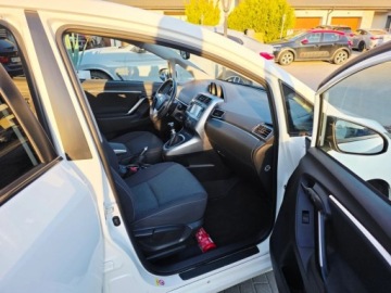 Toyota Verso Minivan Facelifting 1.6 D-4D 112KM 2014 Toyota Verso ___Premium___1.6 D-4D 112KM___LED Navi Kamera Panorama___ 1.6, zdjęcie 37