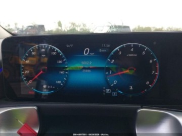 Mercedes GLB 2022 Mercedes-Benz GLB 2022 MERCEDES-BENZ GLB 250 4MATIC 2.0 Benzyna 221KM, zdjęcie 6