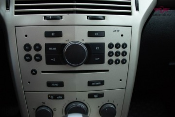 Opel Astra H Hatchback 5d 1.9 CDTI ECOTEC 120KM 2009 Opel Astra * R E Z E R W A C J A *, zdjęcie 13