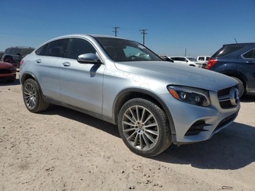 Mercedes GLC C253 2018 Mercedes-Benz GLC 300 4Matic 2018 2.0l 2.0 Benzyna 241KM, zdjęcie 4
