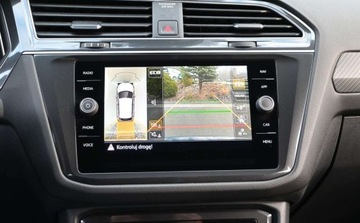Volkswagen Tiguan II SUV Facelifting 2.0 TDI 200KM 2022 Volkswagen Tiguan 2,0 TDI 200 KM 4x4 R-LINE HEDA UP MATRIX Kamera 360 Nawi, zdjęcie 13