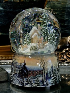 СВЯТОЙ ШАР МУЗЫКАЛЬНАЯ ШКАТУЛКА ЕЛКА ТИХАЯ НОЧЬ САНКИ ОТЕЦ И СЫН