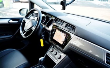 Volkswagen Touran III 2017 Volkswagen Touran Serwisowany, Bardzo bogate wyposazenie, Nowy rozrzad, zdjęcie 4