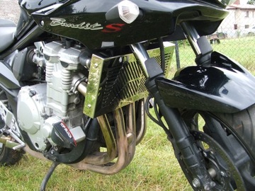 КРЫШКА РАДИАТОРА SUZUKI GSF 1250 BANDIT