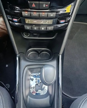 Peugeot 2008 I SUV Facelifting 1.2 PureTech 110KM 2019 Peugeot 2008 Pierwszy wlasciicel. Salon Polska 1.2 Benzyna 110KM, zdjęcie 6