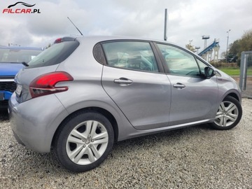 Peugeot 208 I Hatchback 5d Facelifting 1.2 PureTech 82KM 2018 Peugeot 208 GWARANCJA Lift Niski przebieg LED Mozliwa zamiana RATY 1.2, zdjęcie 18