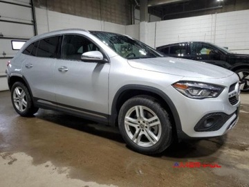 Mercedes GLA II 2021 Mercedes-Benz GLA 2021 r., 2,0 L 250 4 MATIC 2.0 Benzyna 221KM, zdjęcie 2