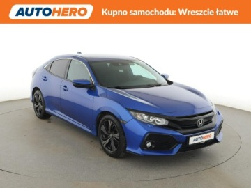 Honda Civic X Hatchback 5d 1.0 VTEC TURBO 126KM 2019 Honda Civic full LED navi klima auto grzane fotele, zdjęcie 9
