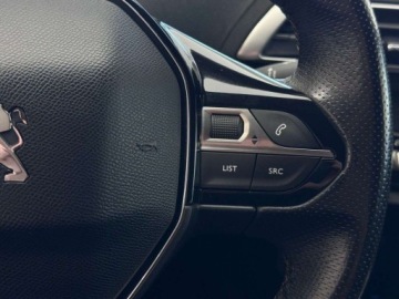 Peugeot 3008 II Crossover 1.2 PureTech 130KM 2017 Peugeot 3008 GT Line, Full LED, Kamera cofania, Blind Spot, navi FV-23, gw, zdjęcie 21