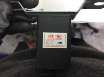 RELÉ HYUNDAI I40 1.7 CRDI 11-14 95240-3Z200