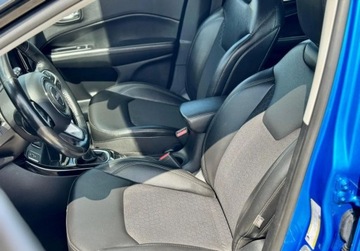 Jeep Compass II SUV 1.4 MultiAir 140KM 2020 Jeep Compass 1.4T 140KM Night Eagle Czarny dach i alu Navi Kamera ACC Lane, zdjęcie 2