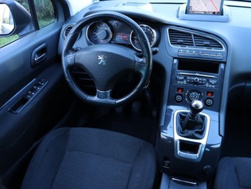 Peugeot 5008 I Minivan 2.0 HDi FAP 150KM 2011 Peugeot 5008 2.0 BlueHDi, 7 miejsc, Navi, Klima, zdjęcie 6
