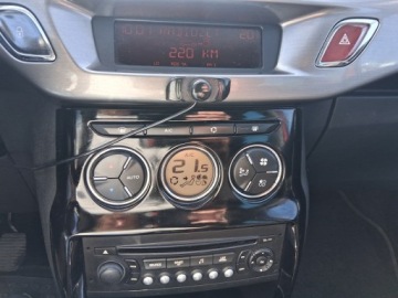 Citroen C3 II Hatchback 1.6 HDI 90KM 2010 Citroen C3 1.6HDI Exclusive Panorama Klimtronic Navi Zarejestr w Polsce !!!, zdjęcie 13