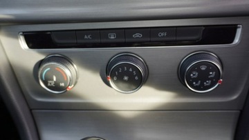 Volkswagen Golf VII Hatchback 3d 1.4 TSI BlueMotion Technology 125KM 2016 Volkswagen Golf VII _ 5 Drzwi _ Salon Polska, zdjęcie 13