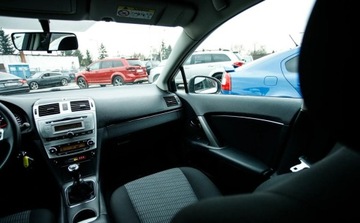 Toyota Avensis III Wagon Facelifting 1.8 Valvematic 147KM 2014 Toyota Avensis 1.8 benzyna 147KM LIFT po serwisie bezwypadkowy 1.8 Benzyna, zdjęcie 18