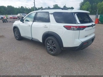 Nissan Pathfinder III 2022 Nissan Pathfinder 2022 Nissan Pathfinder SV 2WD 3.5 Benzyna 284KM, zdjęcie 2