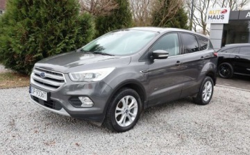 Ford Kuga II SUV Facelifting 2.0 TDCi 150KM 2018 Ford Kuga Automat, 4x4 naped, Skora, Nawigacja, El. Klapa bag. GWARANCJA...