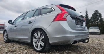 Volvo V60 I 2016 Volvo V60 2.0 Moc 240 KM benzyna - GAZ 2.0 Benzyna 240KM, zdjęcie 7