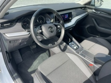 Skoda Octavia IV Liftback 2.0 TDI 150KM 2021 Škoda Octavia Skoda Octavia 2.0TDi 150KM 2021, zdjęcie 9