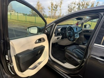 Chrysler Pacifica II 3.6 V6 291KM 2021 Chrysler Pacifica Lokalizacja : Włocławek, zdjęcie 23