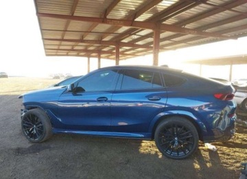 BMW X6 G06 2023 BMW X6 2023, 3.0L, 4x4, od ubezpieczalni 3.0 Benzyna 335KM, zdjęcie 2