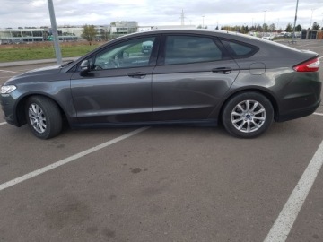 Выделенные шторки Ford Mondeo MK5 лифтбек