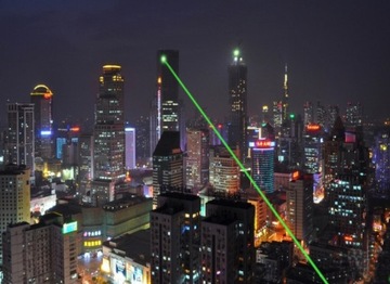 MOCNY WSKAŹNIK LASEROWY LASER ZIELONY 4 KOŃCÓWKI