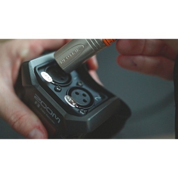 Zoom F3 — 2-канальный цифровой аудиорекордер, XLR