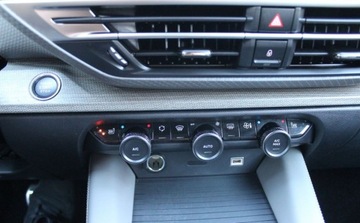 Citroen C5 III 2024 Citroen C5X 225KM Max EAT8 2024 Od RiA 1.6 Hybryda 225KM, zdjęcie 11