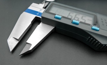 ЭЛЕКТРОННЫЙ ЦИФРОВОЙ ШТАНВЕРТ 150 ММ ОГРАНИЧЕНИЕ 0,01 ММ