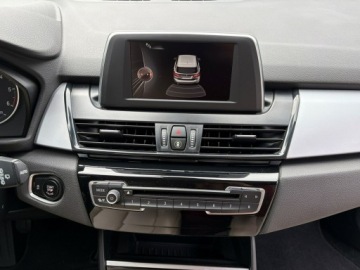 BMW Seria 2 F22-F23-F45-F46 Gran Tourer 218d 150KM 2015 BMW 218 2.0d 150 KM Skóry Hak odpinany, zdjęcie 19