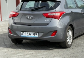 Hyundai i30 II Hatchback 5d 1.6 CRDi 110KM 2015 Hyundai i30 1.6 CRDI 110 KM LIFT Klimatyzacja 1.6 Diesel 110KM, zdjęcie 4