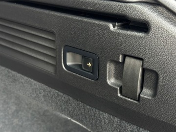 Volkswagen Arteon Shooting Brake R 2.0 TSI 320KM 2023 Volkswagen Arteon 2.0TSI 320KM 4X4 R DSG l DCC, Pa, zdjęcie 33