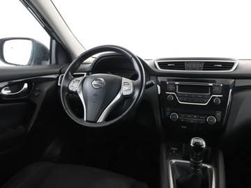 Nissan Qashqai II Crossover 1.6 DIG-T 163KM 2016 Nissan Qashqai klima auto czujniki parkowania hak, zdjęcie 15