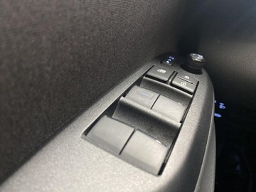 Toyota Yaris IV Cross Facelifting 1.5 Hybrid Dynamic Force 130KM 2024 Toyota Yaris Cross Hybrid 1.5 Style Toyota Yaris C, zdjęcie 20