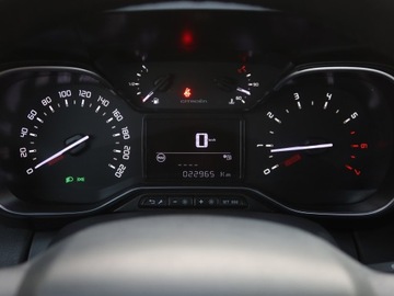 Citroen C3 Aircross  I Crossover 1.2 PureTech 110KM 2020 Citroen C3 Aircross 1.2 PureTech, Salon Polska, zdjęcie 10