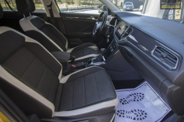 Volkswagen T-Roc I SUV 1.5 TSI ACT 150KM 2019 Volkswagen T-Roc Kamera / Virtual Kockpit, zdjęcie 24