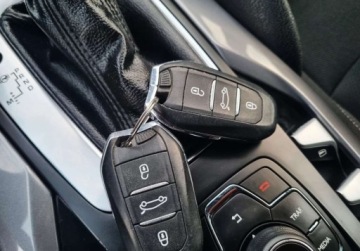 DS 5 Hatchback (Citroen) 2.0 HDi 163KM 2014 Citroen DS5 Sliczny 2.0 HDi AUTOMAT Bogata Wersja ORYGINAL Zadbany 2015r S, zdjęcie 15