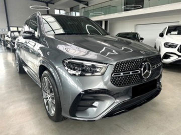 Mercedes GLE V167 SUV Facelifting 2.0 300d 269KM 2025 MERCEDES-BENZ GLE 300 d 4-Matic AMG Line 2.0 (269KM) 2025, zdjęcie 1