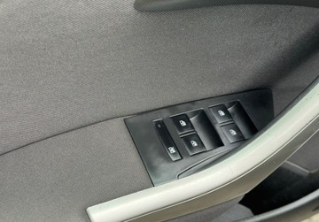 Opel Astra J Sports Tourer Facelifting 1.4 Turbo ECOTEC 140KM 2013 Opel Astra 1,4 TURBO 140KM Climatronic Xenon LED Navi Bezwypadkowy Serwis, zdjęcie 30