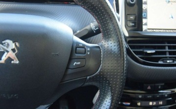 Peugeot 2008 I SUV Facelifting 1.2 PureTech 110KM 2016 Peugeot 2008 1.2B GT Navi Kamera Oryginal Lakier 2016r Sprowadzony Gwaranc, zdjęcie 35