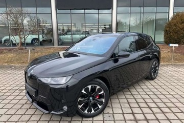 BMW iX SUV Facelifting 94.8kWh 408KM 2025 BMW iX Od reki Pakiet Innowacji Pakiet Comfort Bowers Wilkins, zdjęcie 1
