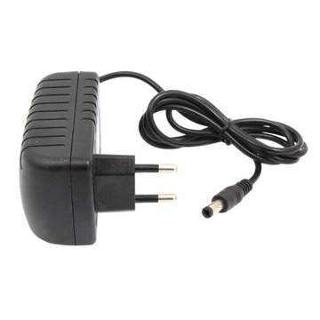 БЛОК ПИТАНИЯ ДЛЯ ЗАРЯДНОГО УСТРОЙСТВА ОТВЕРТКИ 18В 1,2А 2,1/5,5